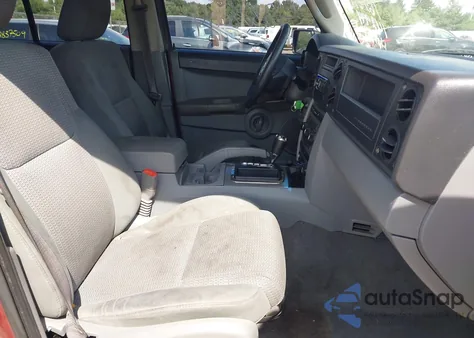 2007 Jeep Commander Sport z USA, uszkodzony, nr VIN 1J8HG48K87C546347